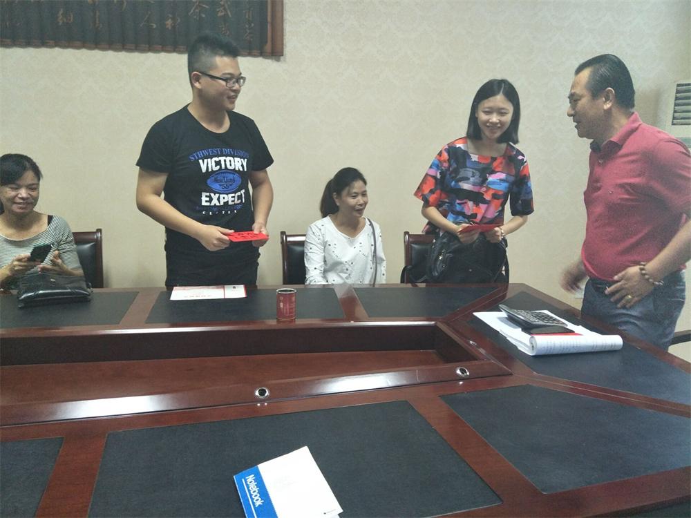 福建易順建筑工程有限公司2017年第一屆：“金秋助學，學子圓夢，誠信你我，感恩社會”