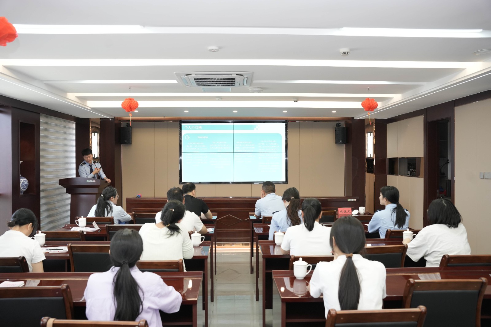 法治宣講進企業 護航發展促合規